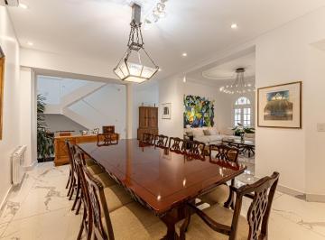 Casa · 350m² · 4 Ambientes · Venta Divina Casa en Belgrano. Zona de Embajadas