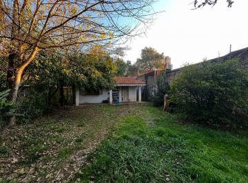 Terreno · 40m² · 2 Ambientes · 1 Cochera · Casa en Venta en Lomas de Zamora