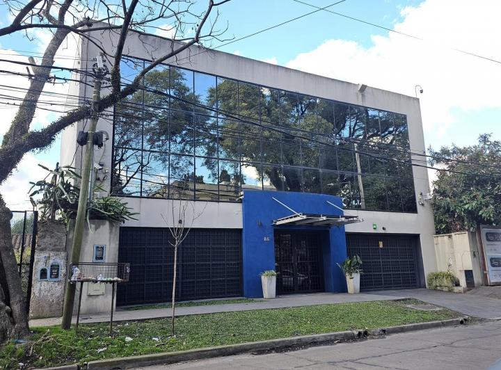 Oficina comercial · 466m² · 10 Ambientes · 6 Cocheras
