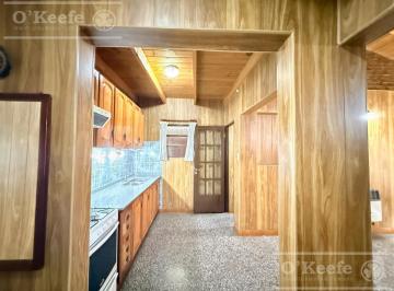 Casa · 135m² · 4 Ambientes · 1 Cochera · Casa a La Venta de 4 Ambientes en Bernal