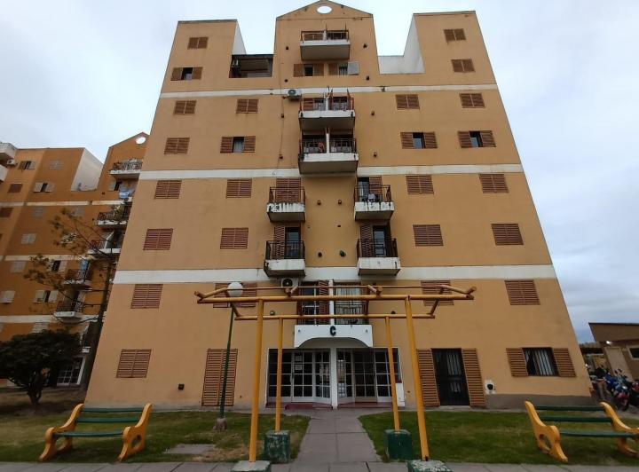Departamento · 54m² · 4 Ambientes · 1 Cochera