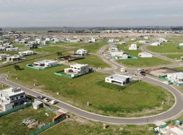 Terreno · 600m² · Lote en Venta en Barrio San Simon Canning