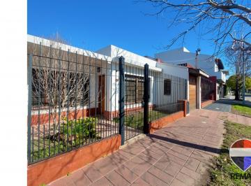 Casa · 173m² · 3 Ambientes · 2 Cocheras · Venta Casa Tres Ambientes Parque Cochera Altillo