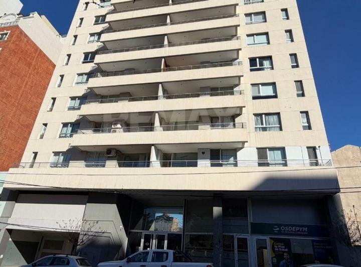 Departamento · 114m² · 6 Ambientes · 1 Cochera