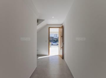 Casa · 255m² · 5 Ambientes · 1 Cochera · Casa en Venta en Carpinchos, Nordelta, Tigre