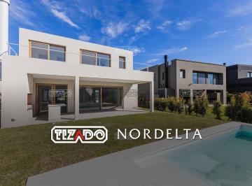 Casa · 255m² · 5 Ambientes · Casa en Venta en Carpinchos, Nordelta, Tigre
