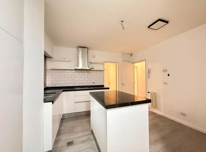 Departamento · 90m² · 8 Ambientes