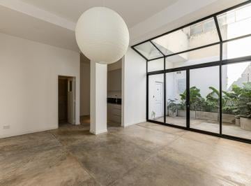Departamento · 37m² · 1 Ambiente · Venta Amplio Monoambiente 48 m² Renovado. Planta Baja con Patio. Palermo.
