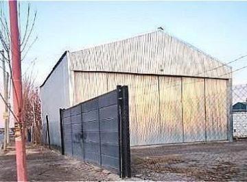 Bodega-Galpón · 202m² · 4 Ambientes · Galpón en Venta en Cipolletti - Ideal Para Tu Empresa