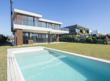Casa · 310m² · 7 Ambientes · 2 Cocheras · Casa de Diseño con 5 Suites a La Laguna, a Estrenar en Virazon, Nordelta
