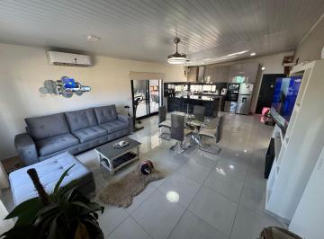 Casa · 130m² · 3 Ambientes · 1 Cochera · Venta Casa 2 Ambientes Cañuelas Impecable