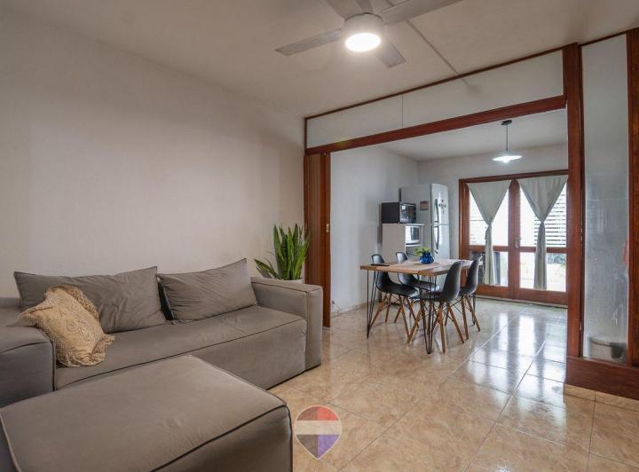 Casa · 268m² · 8 Ambientes · 3 Cocheras