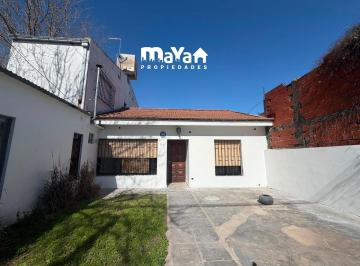 Casa · 100m² · 3 Ambientes · 1 Cochera · Casa en Alquiler - Candido Cabrera 322