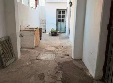 Casa de 5 ambientes, Córdoba · Barri Providencia Sobre 12 de Octubre un Dorm