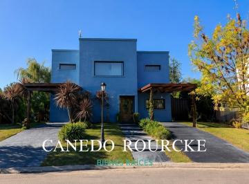 Casa · 776m² · 5 Ambientes · 2 Cocheras · Casa en Santa Ines