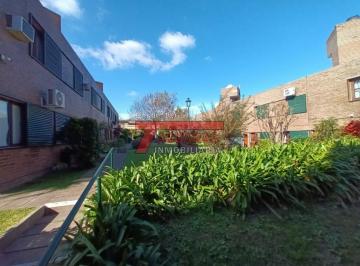 Departamento · 70m² · 2 Dormitorios · Duplex en Venta - Calle Diamante.