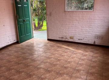 PH · 2 Ambientes · PH en Banfield Este