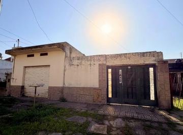 Casa · 125m² · 4 Ambientes · 1 Cochera · Casa/ Terreno en El Palomar