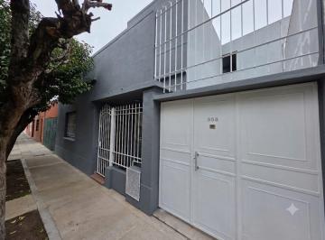 Casa · 70m² · 4 Ambientes · 1 Cochera · Casa 4 Ambientes en Venta Turdera