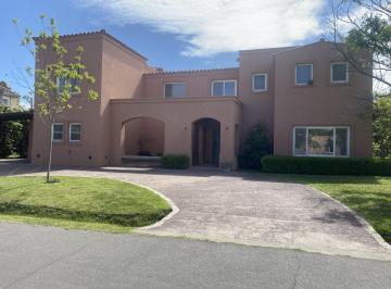 Casa · 327m² · 5 Ambientes · 2 Cocheras · Casa en Talar del Lago I