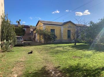 Casa · 75m² · 3 Ambientes · Alquiler de Casa con Amplio Jardín en José C Paz