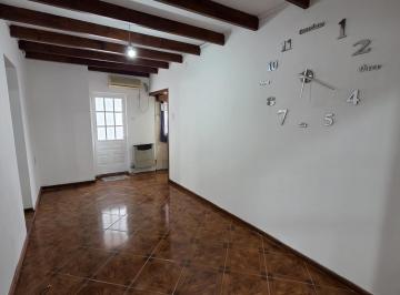 PH · 48m² · 3 Ambientes · PH en Alquiler Bernal