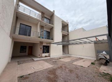 Departamento de 4 ambientes, San Francisco del Monte · Dúplex en Venta en Rincon Veneto, Guaymallén