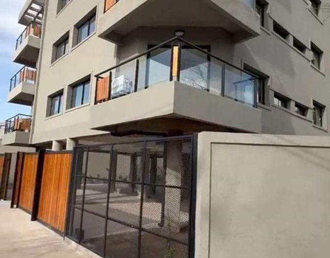 Departamento · 40m² · 2 Ambientes · 1 Cochera