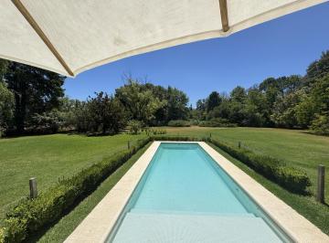 Casa · 194m² · 6 Ambientes · 2 Cocheras · Venta | Casa Chacras de Murray, Pilar | 4 Dorm. | Lote Único