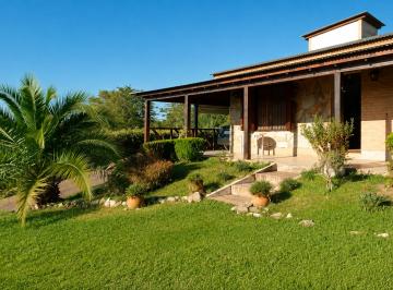 Casa de 5 ambientes, Los Reartes · Casa Amueblada de 3 Dorm. en El Vergel