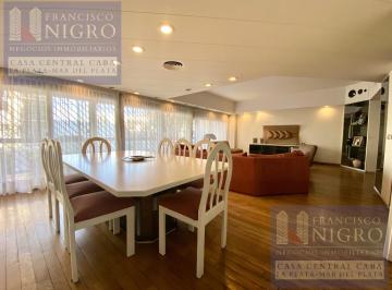 Departamento · 157m² · 4 Ambientes · 1 Cochera · Venta Piso de Categoría 3 Dorm., Cochera y Jardín de Invierno No Abona Expensas