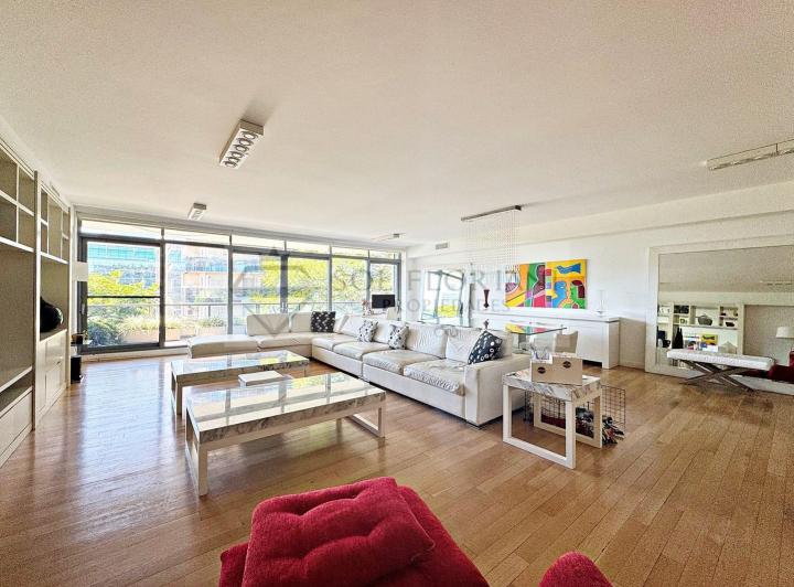 Departamento · 230m² · 3 Ambientes · 3 Cocheras