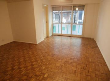 Departamento de 1 ambiente, Recoleta · Alquiler - Monoambiente Al Frente con Distribución en “l” en Recoleta – Austria 2400 y Peña