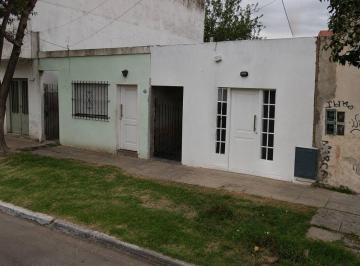 PH de 1 ambiente, La Matanza · Monoambiente en Planta Baja, con Entrada Independiente. Apto Para Uso Profesional o Vivienda.