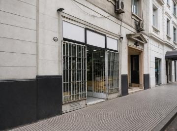 Local comercial · 131m² · Alquiler Local Sobre Av Pueyrredon y Santa Fe en Barrio Norte