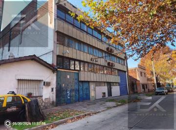 Oficina comercial · 4500m² · 25 Ambientes · 5 Cocheras · Nave Industrial Completa de 4500 m² en Alquiler en Monte Castro