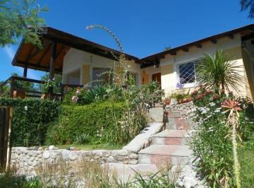 Casa · 169m² · 5 Ambientes · 1 Cochera · Casa en Venta en Huerta Grande