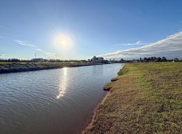 Terreno · 500m² · Venta – Terreno en Barrio Privado Funes Lakes.