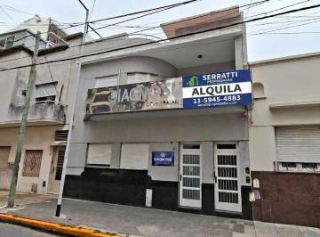 Oficina comercial · 220m² · 8 Ambientes · Oficina en Alquiler en Avellaneda