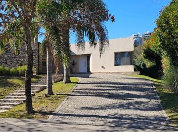 Casa de 3 ambientes, La Calera · Dueño Vende