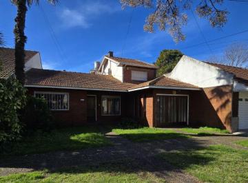 Casa de 4 ambientes, Mar del Plata · Florisbelo Acosta y Roldan - Chalet 4 Ambientes con Garaje - Alquiler 24 Meses Mar del Plata