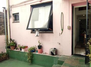 Casa · 180m² · 7 Ambientes · 2 Cocheras · Oportunidad en Sarandí - 6 Monoambientes + Garage
