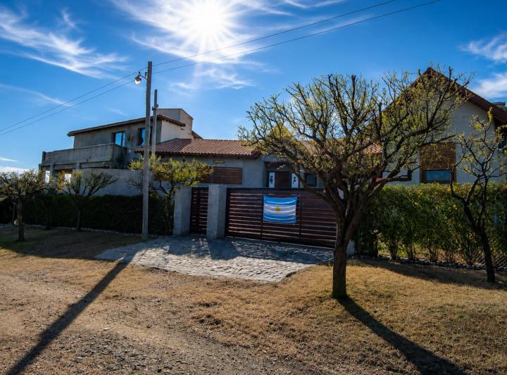 Casa · 336m² · 1 Ambiente · 1 Cochera