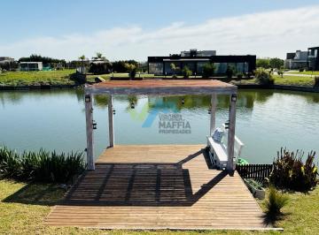 Casa · 220m² · 5 Ambientes · 6 Cocheras · Casa en Venta en San Sebastian - Area 8, Laguna, San Sebastian, Escobar