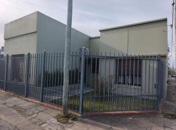 Casa · 148m² · 4 Ambientes · 2 Cocheras · Casa de 3 Dorm. en Venta Berisso