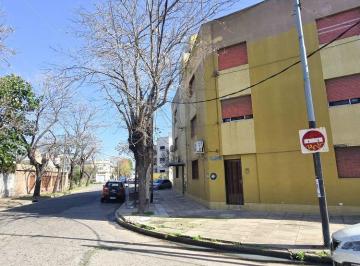 Departamento de 2 ambientes, Lanús · Departamento 2 Ambientes en Planta Baja con Patio – Valentín Alsina