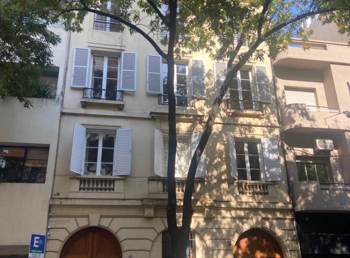 Departamento · 360m² · 6 Ambientes · 1 Cochera