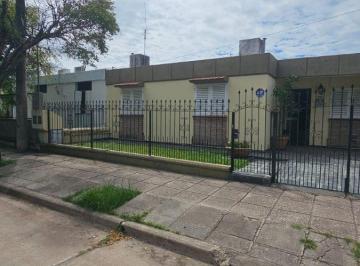 Casa de 4 ambientes, Córdoba · Venta 2 Dorm., Arguello Norte. Oportunidad