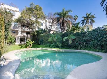 Casa · 494m² · 7 Ambientes · 3 Cocheras · Magnifica Casa en Venta 7 Ambientes con Jardin y Pileta - Vicente López