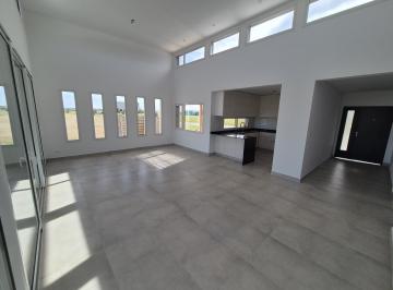 Casa · 155m² · 5 Ambientes · 2 Cocheras · Venta Casa 5 Ambientes Puertos del Lago Nativas